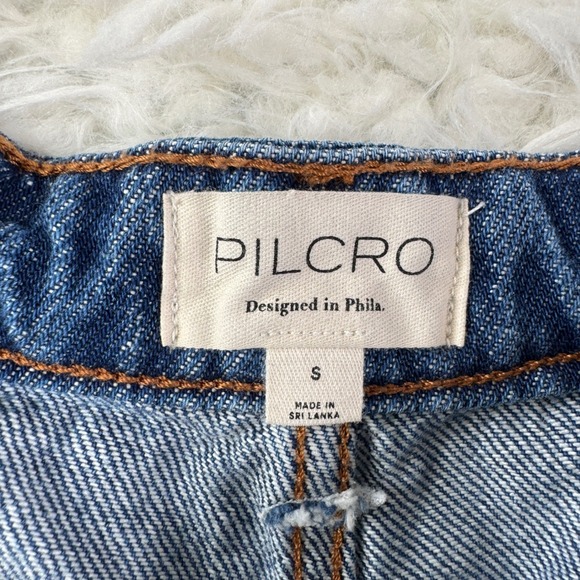 Pilcro Denim Shorts S Blue Strawberry Floral Embroidered Cottagecore Boho Summer - Picture 3 of 8